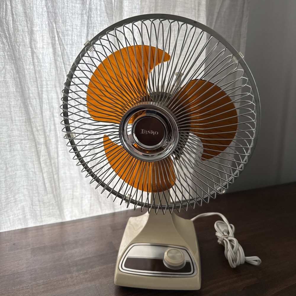 Vintage Lasko 12" Oscillating Fan Galaxy Amber Brown Blades Works Great